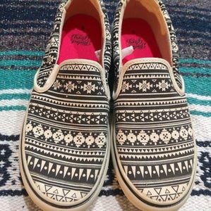 NWOT - Womens Faded Glory Slip On Shoes